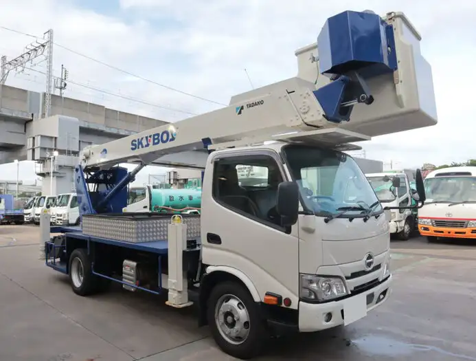 日野 デュトロ 小型 高所・建柱車 高所作業車 電工仕様の中古トラック画像2