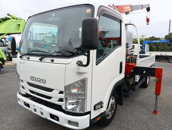 いすゞ エルフ 小型 クレーン付 3段 ラジコンの中古トラック画像1
