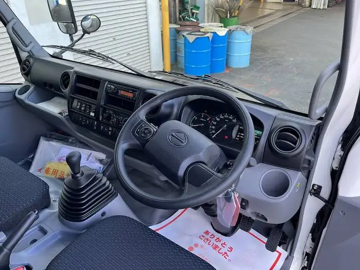 日野 デュトロ 小型 アルミバン サイドドア 2RG-XZU712Mの中古トラック画像7