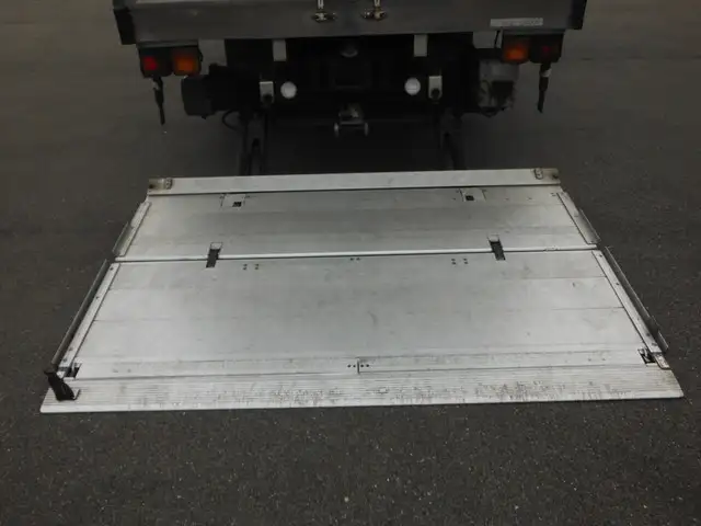 三菱 ファイター 中型/増トン 冷凍冷蔵 低温 パワーゲートの中古トラック画像8