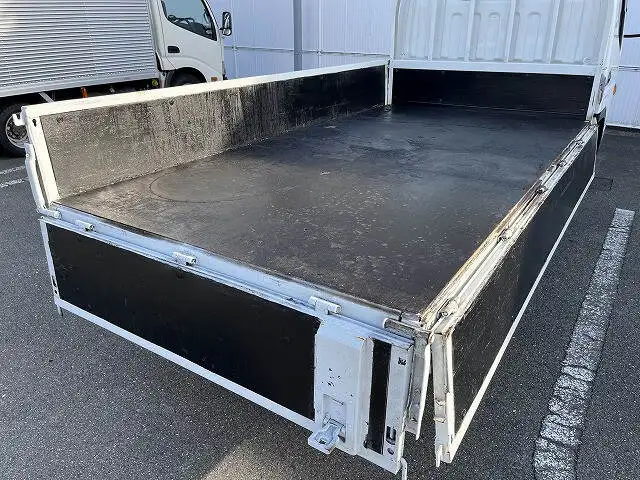 三菱 キャンター 小型 平ボディ TKG-FBA20 H28の中古トラック画像6