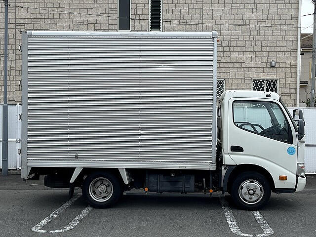 トヨタ ダイナ 小型 アルミバン サイドドア 3枚観音｜画像4