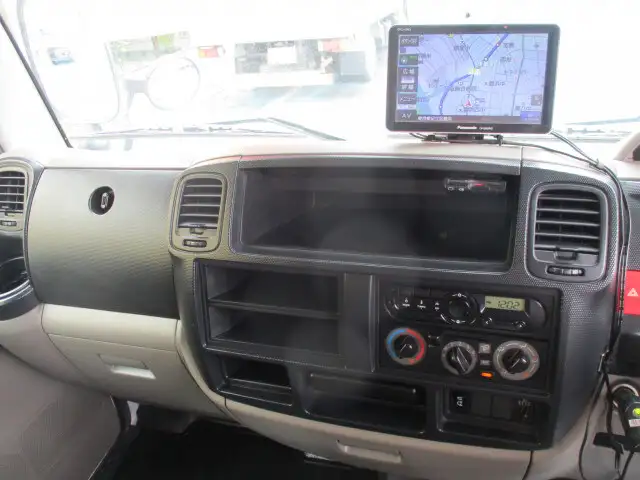 日産 アトラス 小型 平ボディ Wキャブ パワーゲートの中古トラック画像13