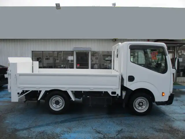 日産 アトラス 小型 平ボディ パワーゲート CBF-SQ1F24の中古トラック画像2