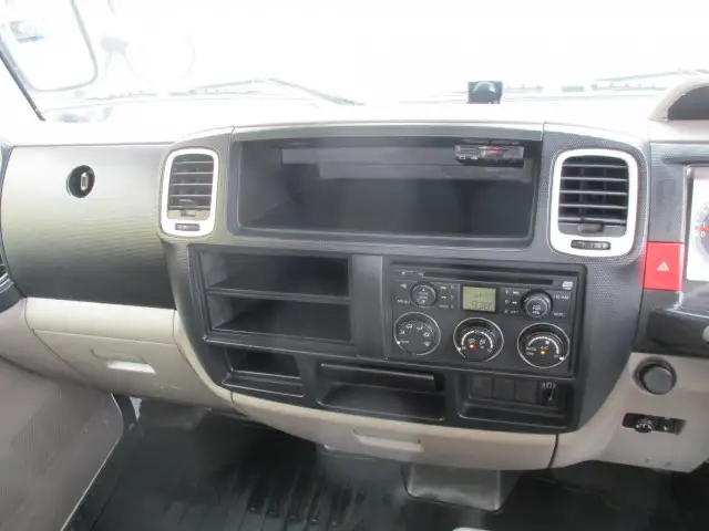 日産 アトラス 小型 平ボディ カスタム CBF-SQ2F24の中古トラック画像像17