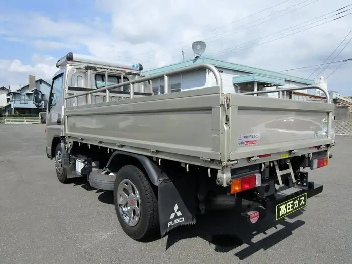 三菱 キャンター 小型 平ボディ 床鉄板 TPG-FBA20の中古トラック画像4