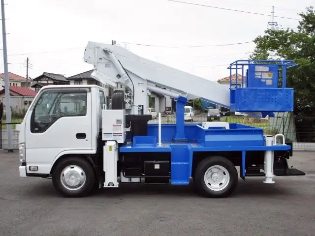 いすゞ エルフ 小型 高所・建柱車  BKG-NKR85Nの中古トラック画像4