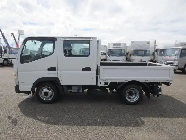 三菱 キャンター 小型 平ボディ Wキャブ TPG-FBA00の中古トラック画像4