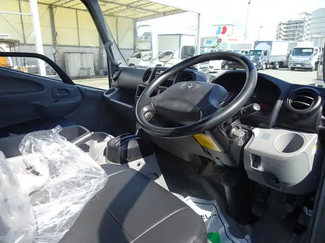 トヨタ ダイナ 小型 平ボディ パワーゲート 床鉄板の中古トラック画像9