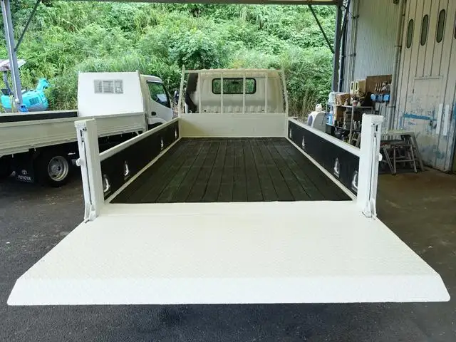 日野 デュトロ 小型 平ボディ パワーゲート BDG-XZU414Mの中古トラック画像5