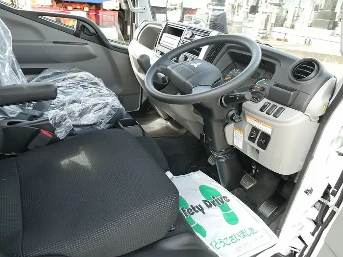 三菱 キャンター 小型 平ボディ 2RG-FBA20 R4の中古トラック画像10