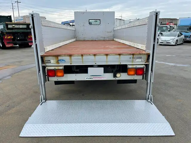 三菱 ファイター 中型/増トン 平ボディ パワーゲート 床鉄板の中古トラック画像5