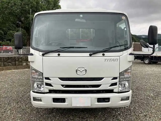 マツダ タイタン 小型 平ボディ TRG-LNR85AR H29の中古トラック画像2