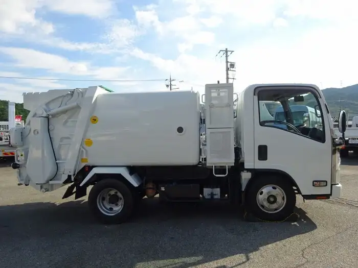 いすゞ エルフ 小型 パッカー車 回転ダンプ式 TKG-NMR85Nの中古トラック画像3