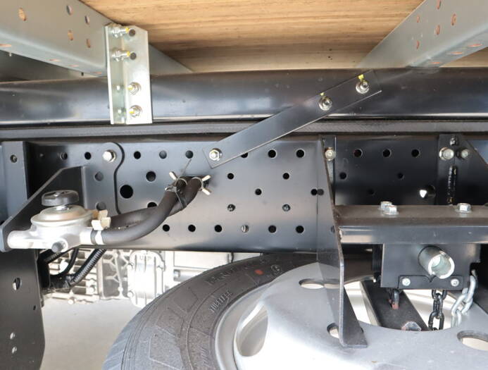 いすゞ エルフ 小型 アルミバン 2RG-NLR88AN R3|画像16