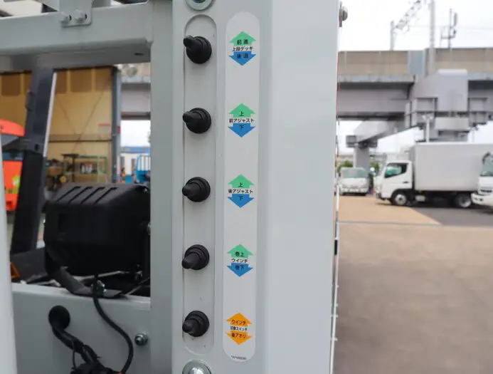 三菱 キャンター 小型 車両重機運搬 ラジコン ウインチの中古トラック画像5