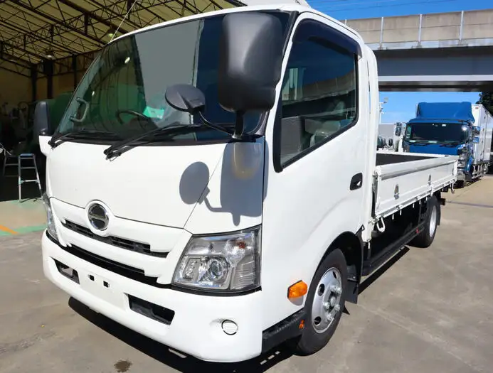 日野 デュトロ 小型 平ボディ ワイドロング 2RG-XZC710M の中古