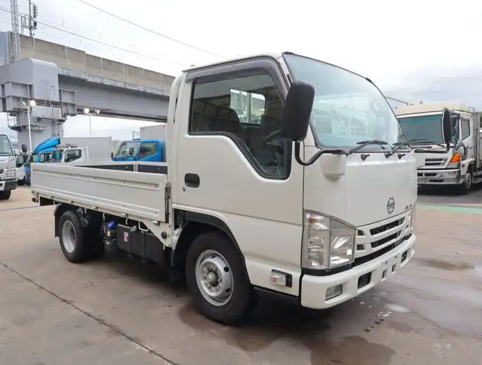 日産 アトラス 小型 平ボディ 2RG-AHR88A R2の中古トラック画像2