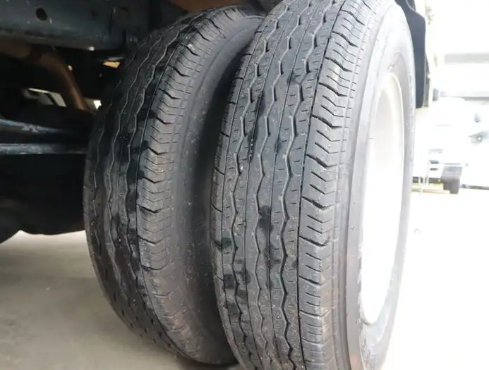 日産 アトラス 小型 平ボディ 2RG-AHR88A R2の中古トラック画像20