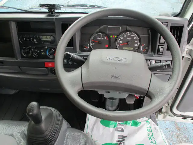いすゞ エルフ 小型 平ボディ TRG-NJR85A H28の中古トラック画像11