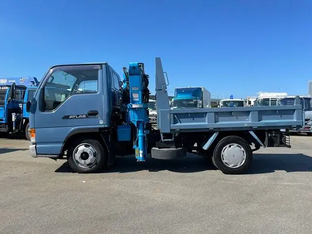 日産 アトラス 小型 ダンプ クレーン付き KC-AKR66EDの中古トラック画像3