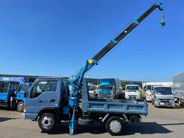 日産 アトラス 小型 ダンプ クレーン付き KC-AKR66EDの中古トラック画像4