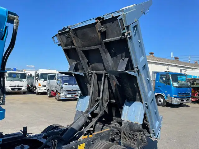 日産 アトラス 小型 ダンプ クレーン付き KC-AKR66EDの中古トラック画像6