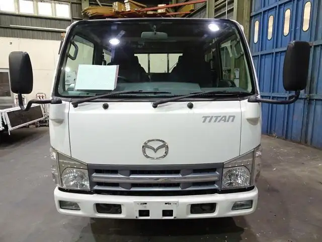 マツダ タイタン 小型 平ボディ Wキャブ 床鉄板の中古トラック画像2