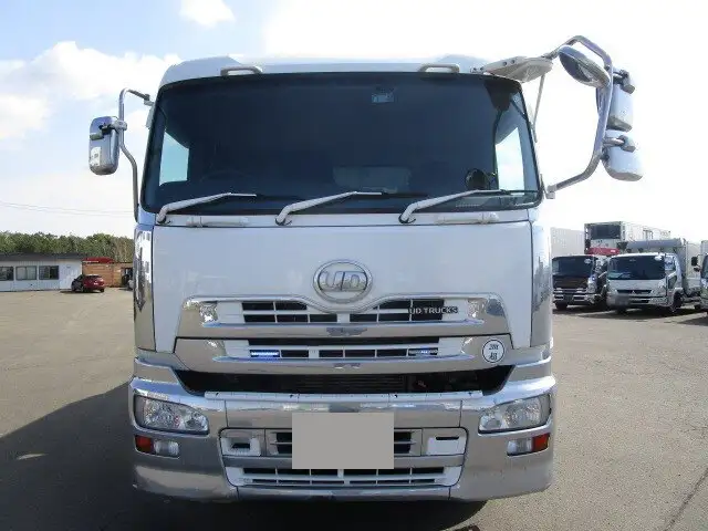 日産UD クオン 大型 クレーン付 4段 ラジコンの中古トラック画像3