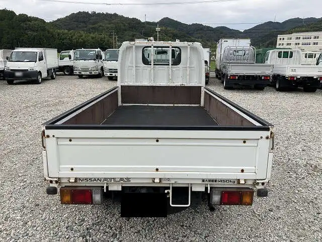 日産 アトラス 小型 平ボディ KR-AHR69 H18の中古トラック画像4