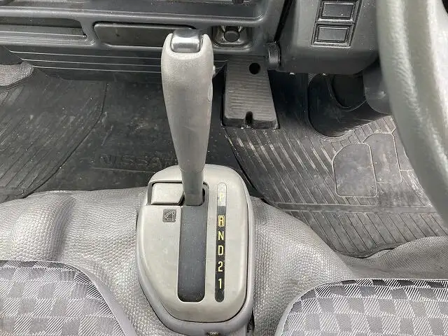 日産 アトラス 小型 平ボディ KR-AHR69 H18の中古トラック画像12
