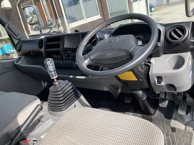 トヨタ ダイナ 小型 平ボディ SKG-XZU720 H24の中古トラック画像9