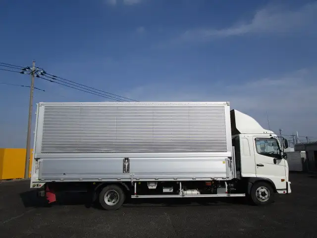 日野 レンジャー 中型/増トン ウイング ベッド 2KG-FD2ABAの中古トラック画像2