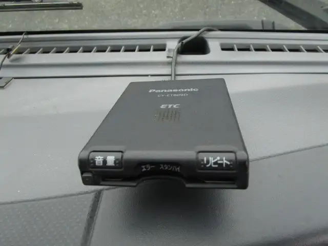 いすゞ フォワード 中型/増トン アームロール ツインホイスト TKG-FRR90S2の中古トラック画像11
