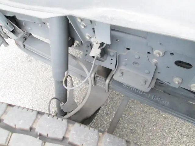 いすゞ エルフ 小型 冷凍冷蔵 保冷 サイドドアの中古トラック画像18