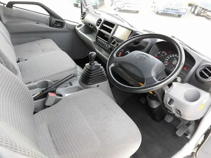 トヨタ ダイナ 小型 平ボディ 幌 TKG-XZU710の中古トラック画像7