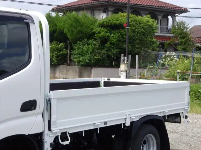 日野 デュトロ 小型 平ボディ 2RG-XZU605M R4の中古トラック画像6