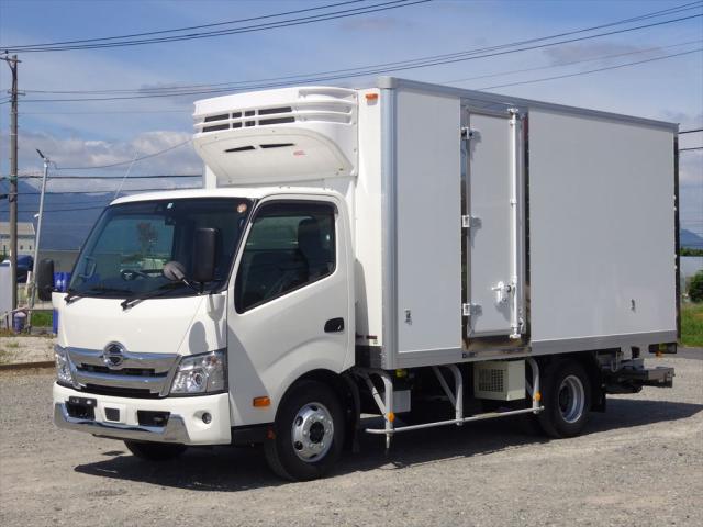 日野 デュトロ 小型 冷凍冷蔵 ワイドロング 2RG-XZU712M