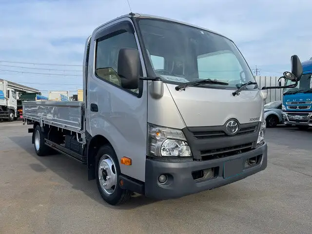 トヨタ トヨエース 小型 平ボディ TKG-XZU710 H27の中古トラック画像2