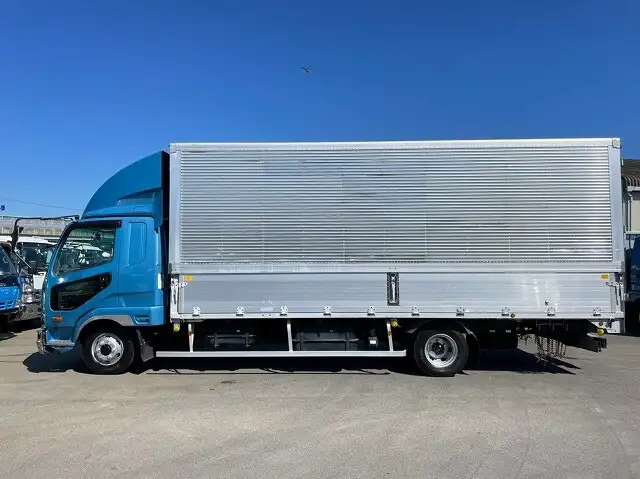 三菱 ファイター 中型/増トン ウイング エアサス ベッドの中古トラック画像2