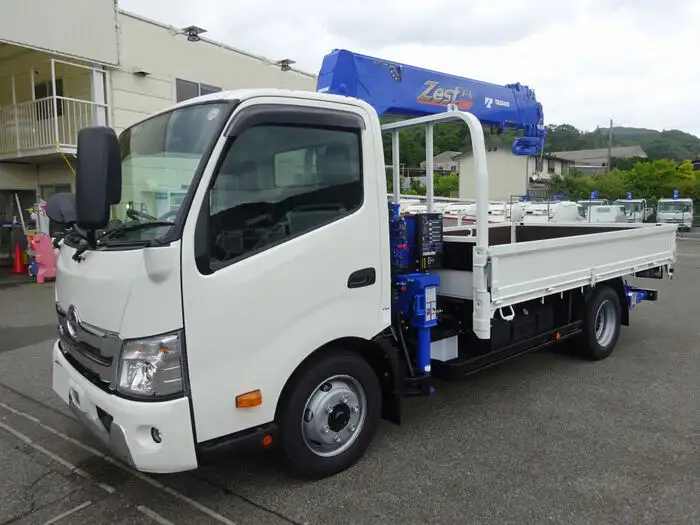 日野 デュトロ 小型 クレーン付 6段 ラジコン の中古トラック【車両No.133875】