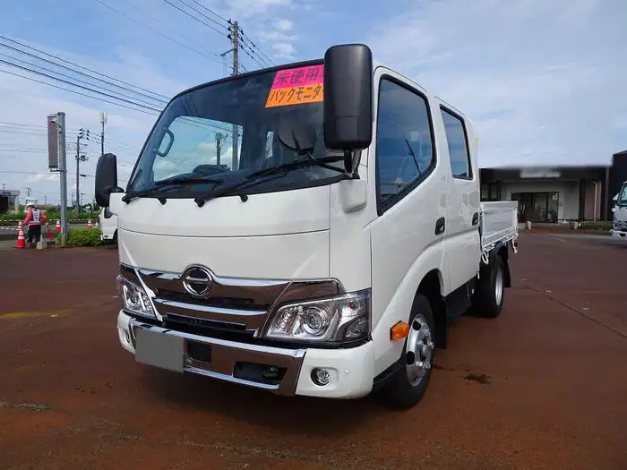 日野 デュトロ 小型 平ボディ Wキャブ 2RG-XZU605Mの中古トラック画像1