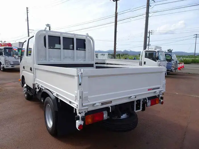 日野 デュトロ 小型 平ボディ Wキャブ 2RG-XZU605Mの中古トラック画像4