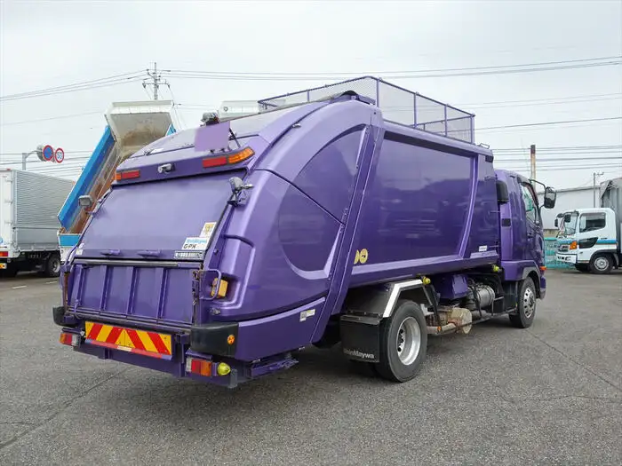 三菱 ファイター 中型/増トン パッカー車 プレス式 ベッドの中古トラック画像2