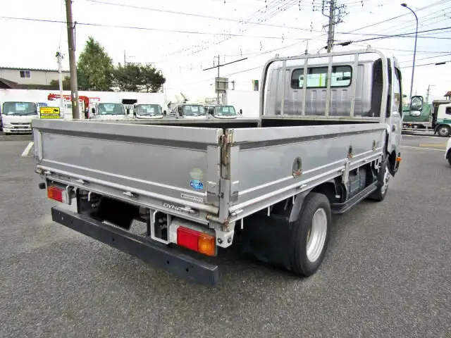 トヨタ ダイナ 小型 平ボディ SKG-XZU H23の中古トラック画像2