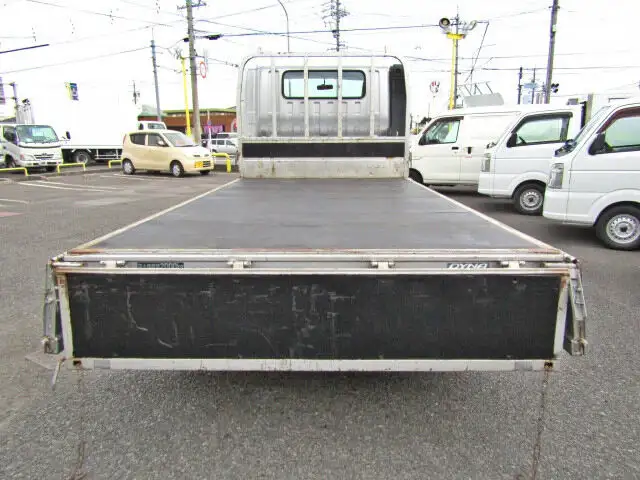 トヨタ ダイナ 小型 平ボディ SKG-XZU H23の中古トラック画像4