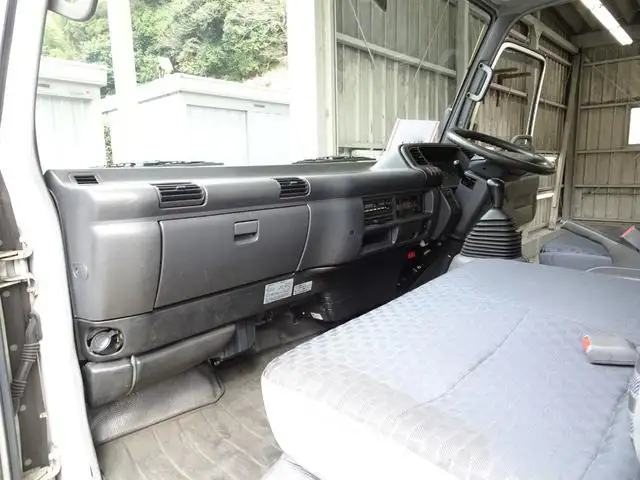 いすゞ エルフ 小型 平ボディ Wキャブ 床鉄板の中古トラック画像12