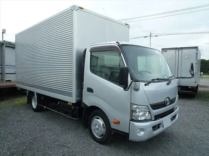 トヨタ トヨエース 小型 アルミバン TKG-XZU710 H25の中古トラック画像2