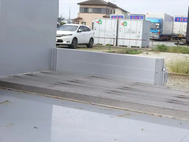三菱 ファイター 中型/増トン 車両重機運搬 4段クレーン ラジコンの中古トラック画像7