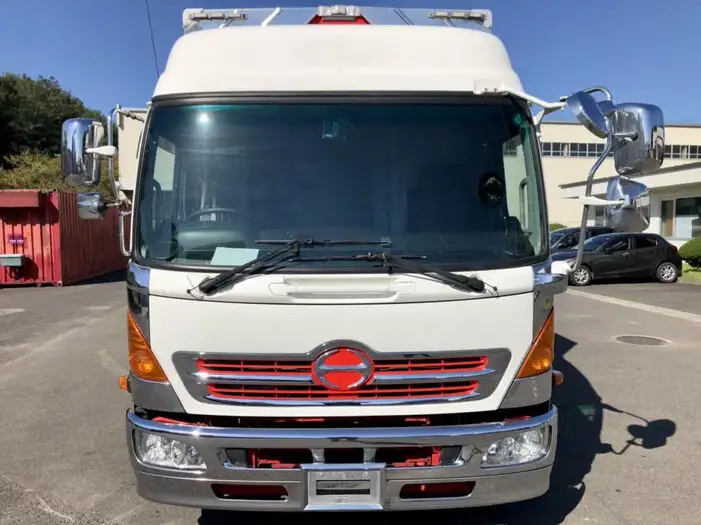 日野 レンジャー 中型/増トン ウイング ベッド TKG-FD7JPAAの中古トラック画像2